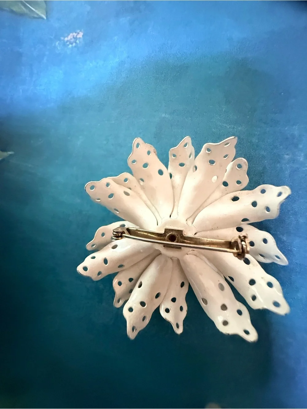 Cream Floral Enamel Brooch